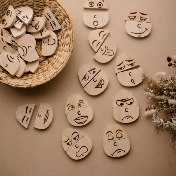 Wooden Egg-pression (set of 20)