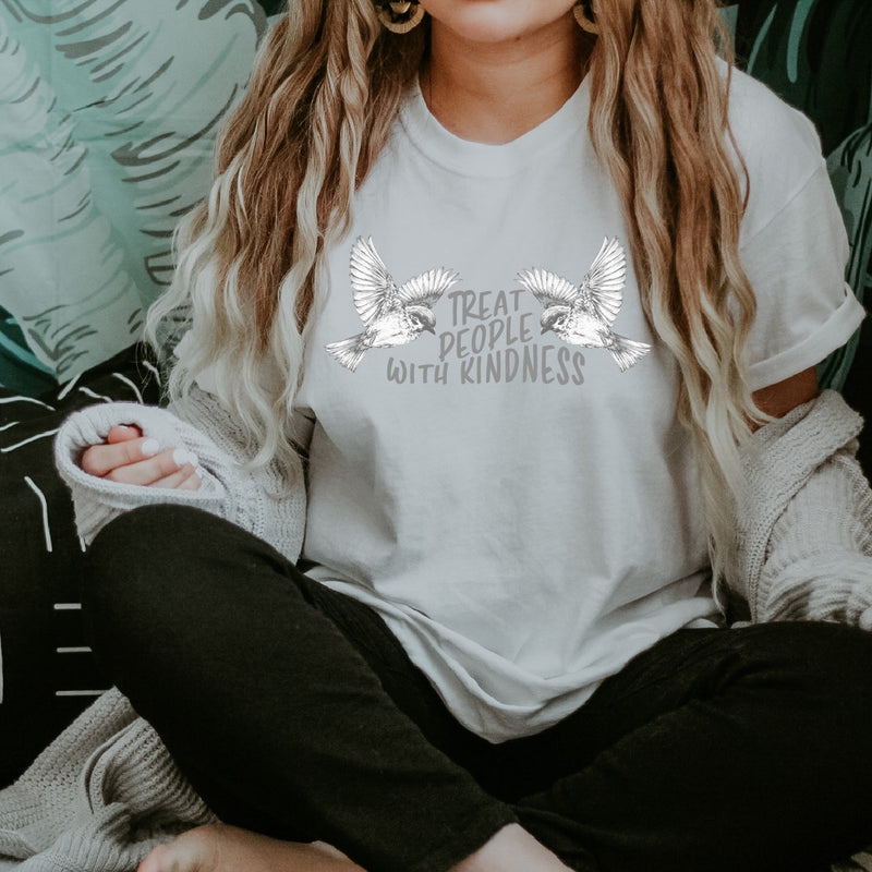 Treat People With Kindness Tee | Women