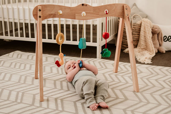 MINIMALIST WOODEN BABY PLAY GYM